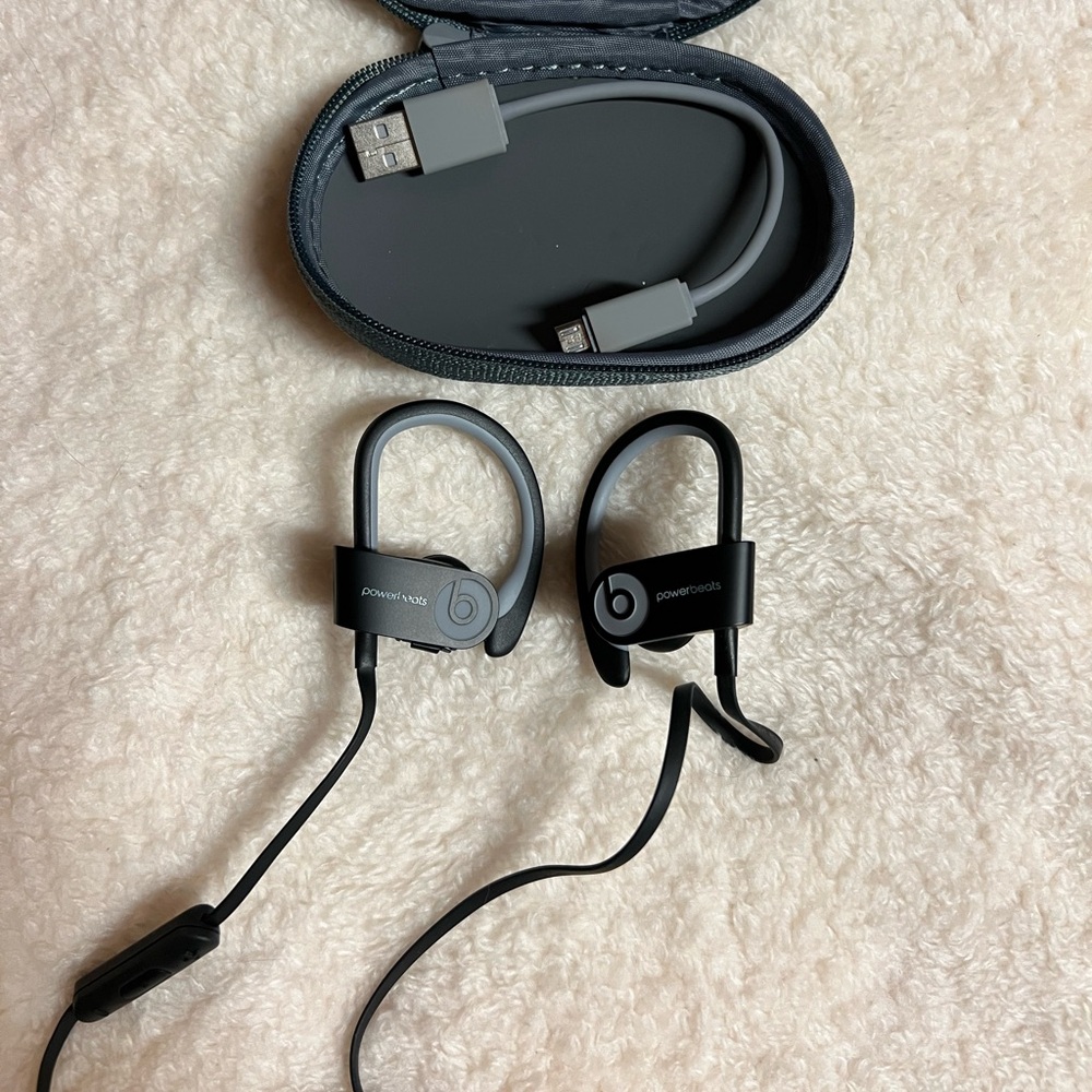 Powerbeats2 Beats by Dre Wireless Headphones